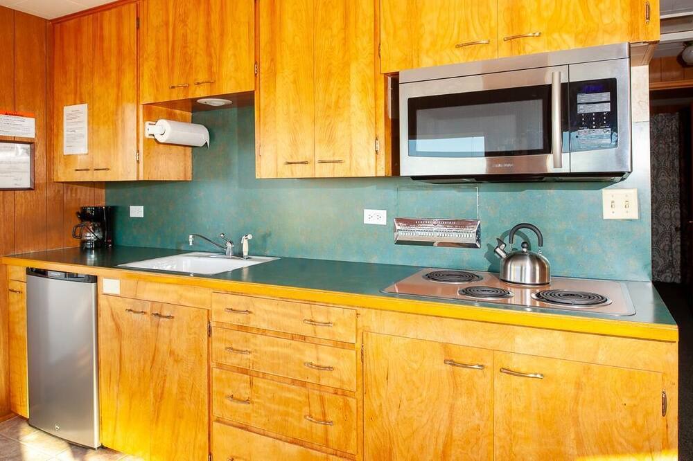 Photo of Kitchen in Depoe Bay