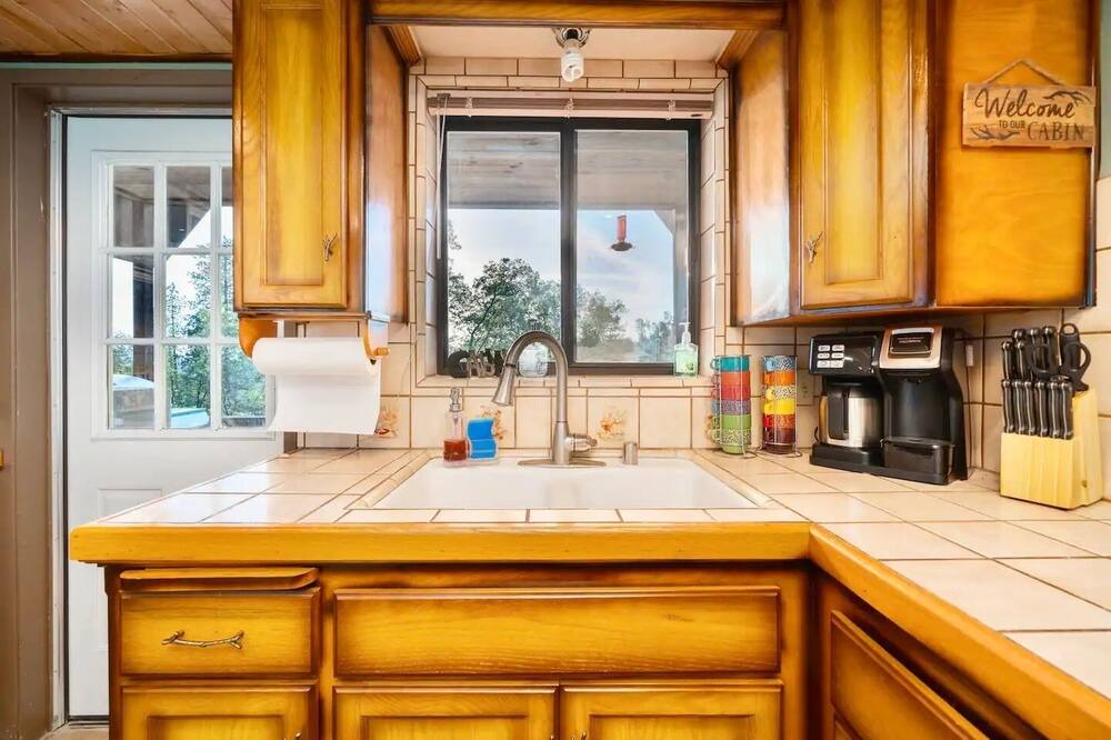 Photo of Kitchen in California Hot Springs