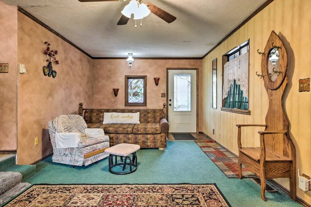 Photo of Livingroom in Leeds