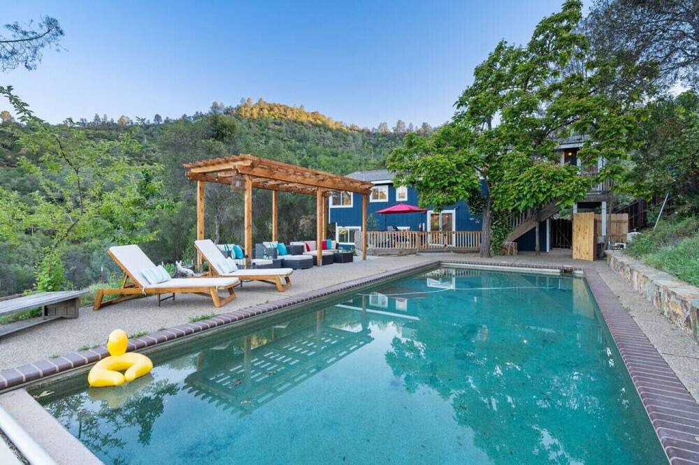 Photo of Outdoor in Mariposa