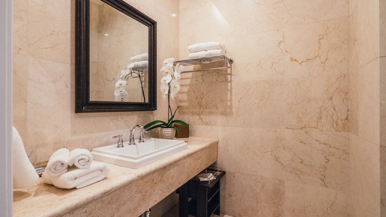 Photo of Bathroom in Lower Pacific Heights