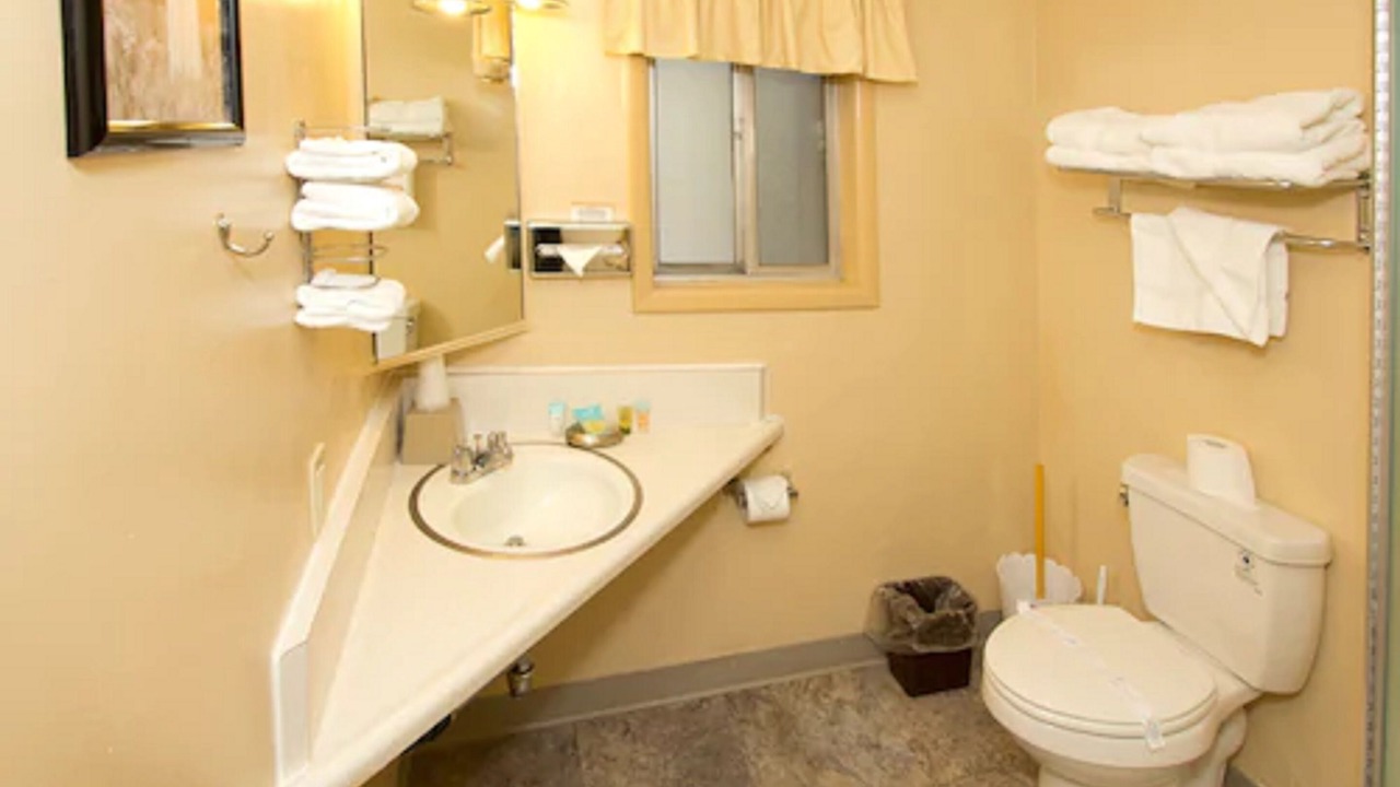 Photo of Bathroom in Mammoth Lakes