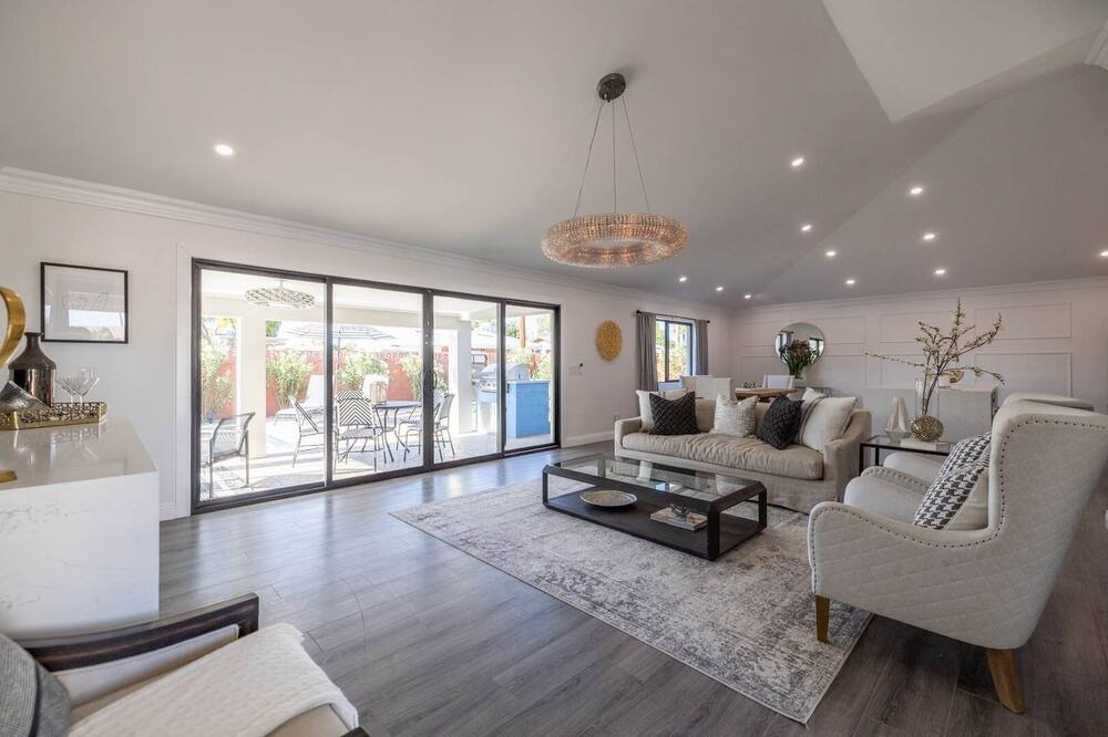 Photo of Livingroom in Scottsdale Estates Nine