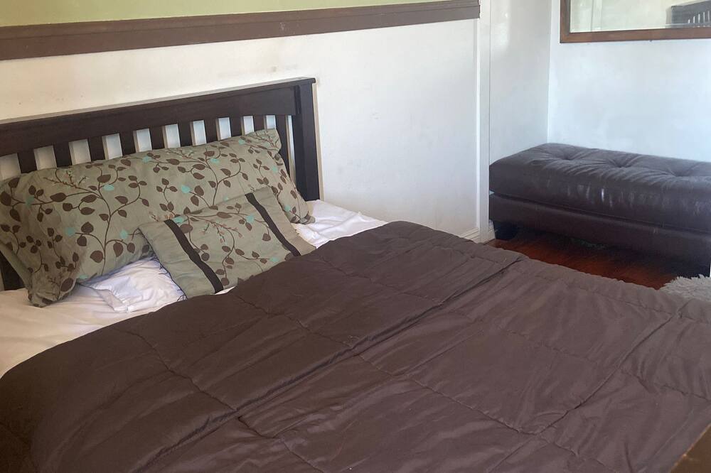 Photo of Bedroom in San Jacinto