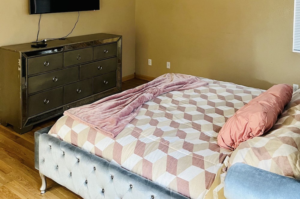 Photo of Bedroom in Centennial Hills