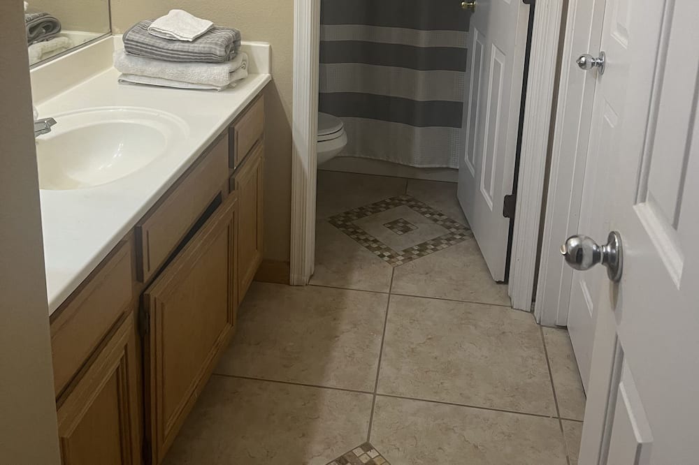 Photo of Bathroom in Centennial Hills