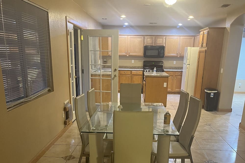 Photo of Kitchen in Centennial Hills