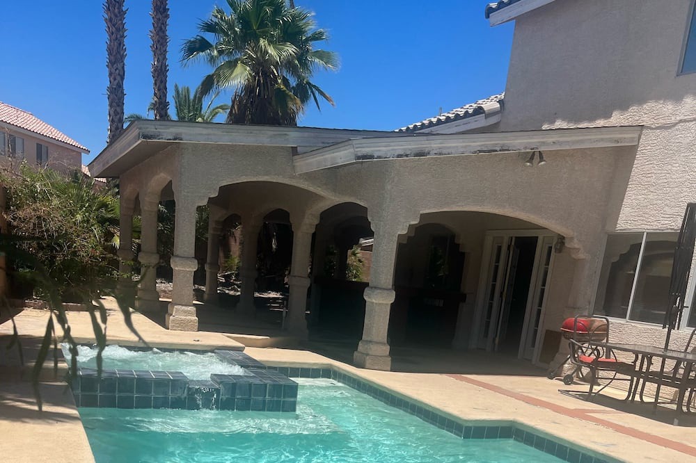 Photo of Outdoor in Centennial Hills