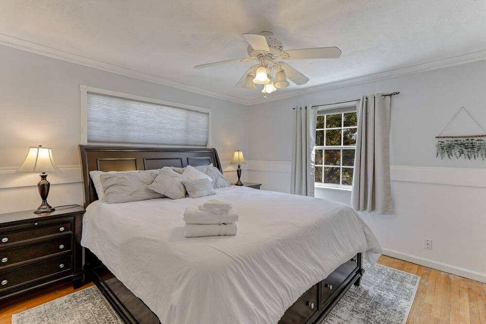 Photo of Bedroom in Redding