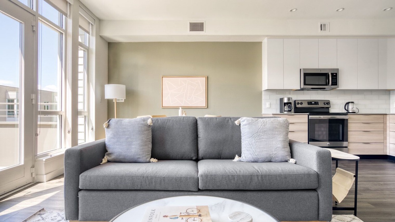 Photo of Livingroom in Southwest Berkeley