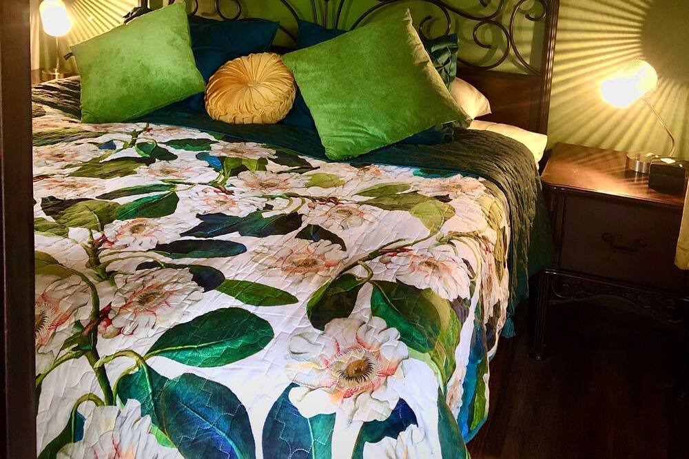Photo of Bedroom in Mountain Club