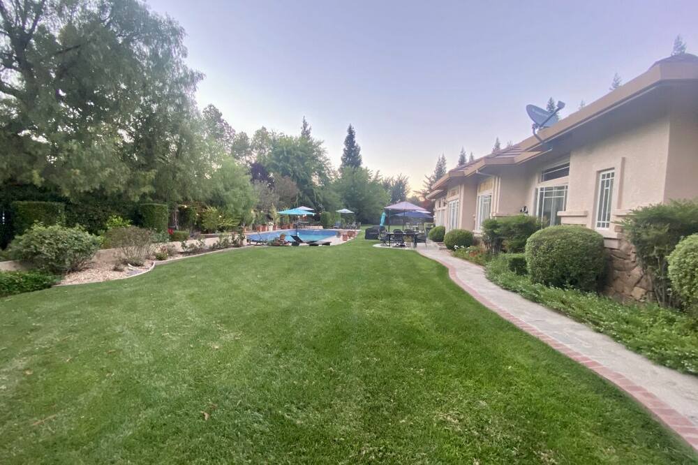Photo of Outdoor in Gilroy