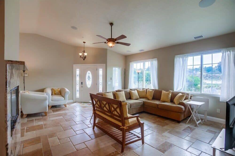 Photo of Livingroom in Leucadia