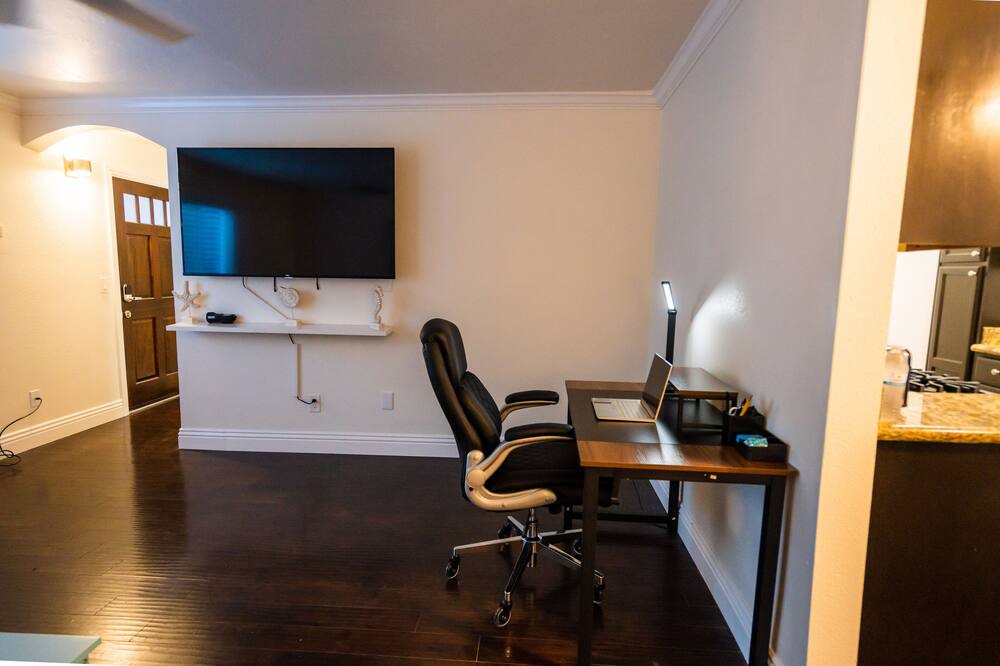 Photo of Bedroom in Lincoln Acres