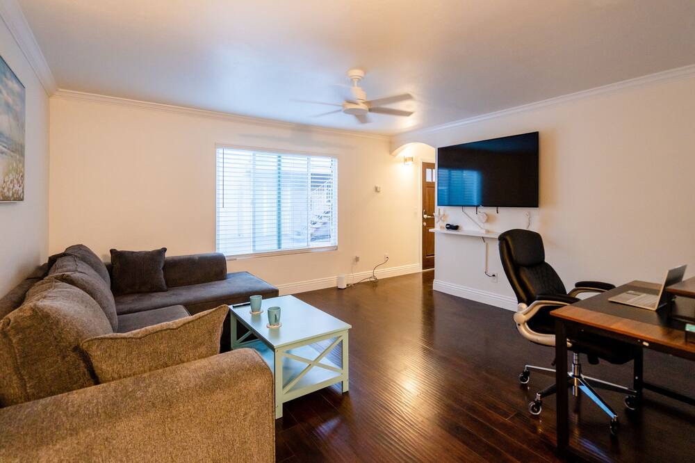 Photo of Livingroom in Lincoln Acres