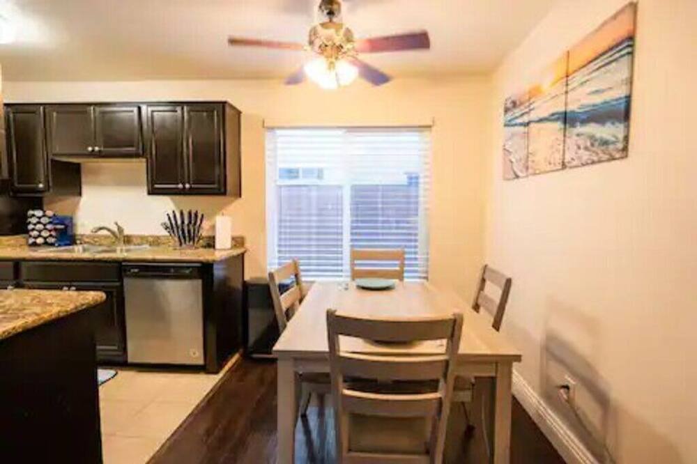 Photo of Kitchen in Lincoln Acres