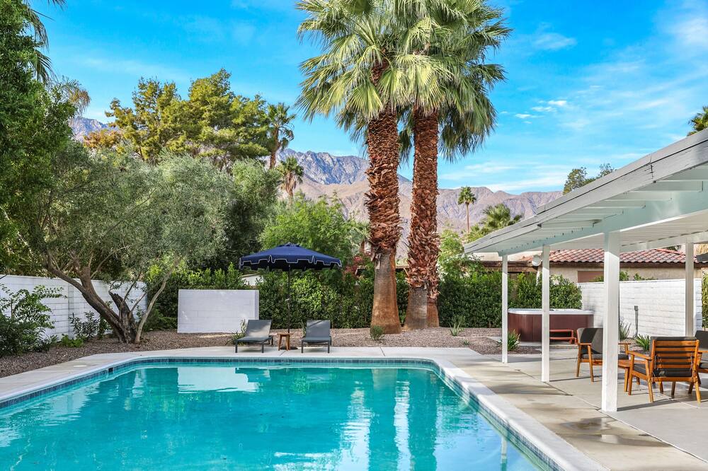 Photo of Outdoor in Sunrise Vista Chino