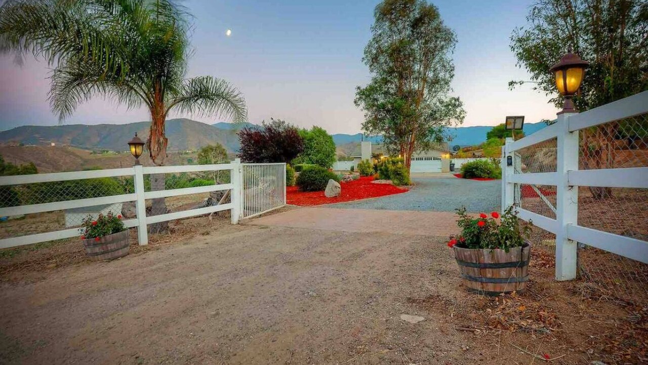 Photo of Patio Balcony in Crest