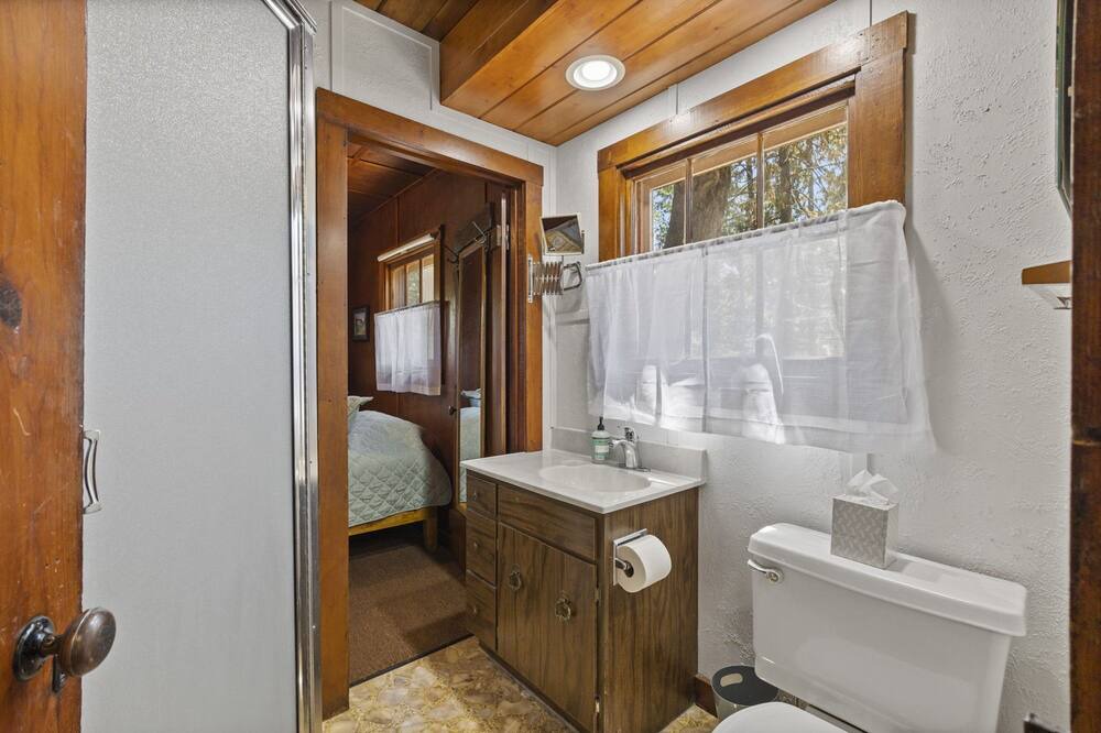 Photo of Bathroom in Twain Harte