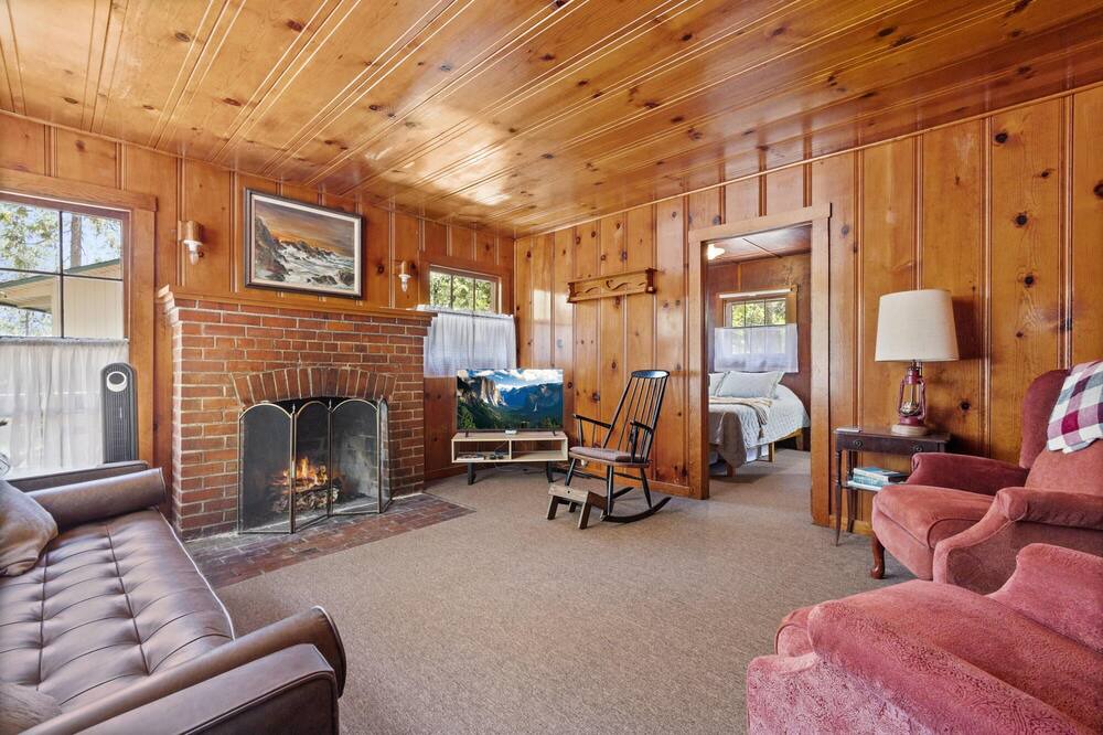 Photo of Livingroom in Twain Harte