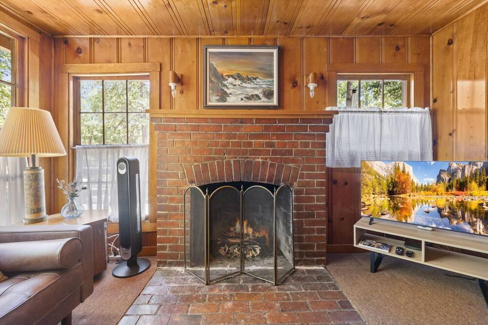 Photo of Livingroom in Twain Harte