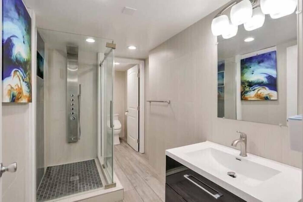 Photo of Bedroom in Evergreen