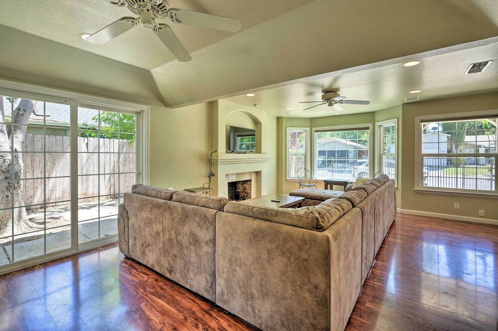 Photo of Livingroom in South Natomas
