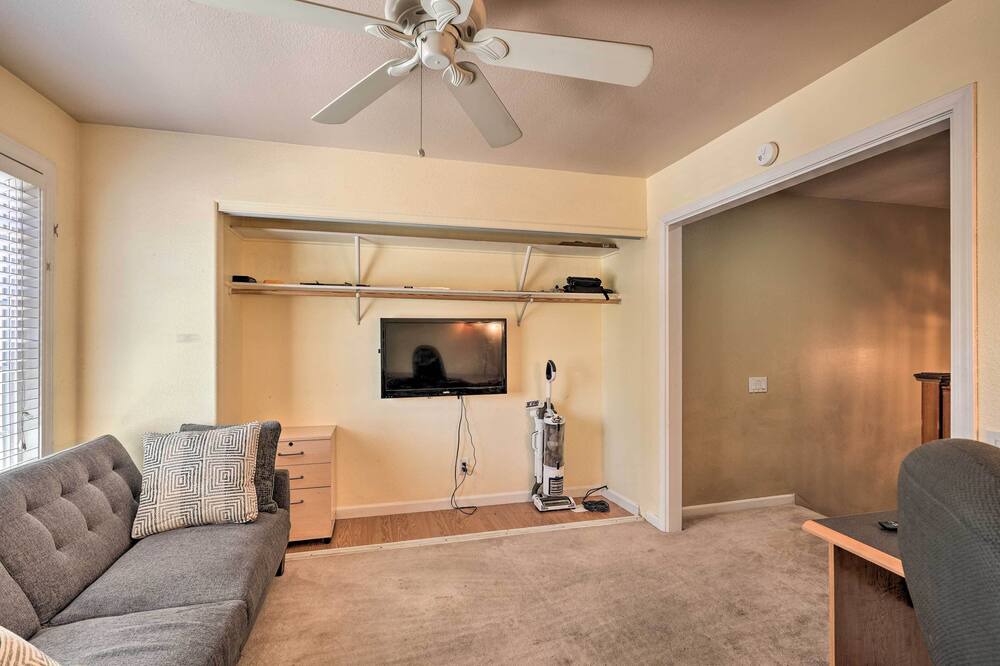Photo of Livingroom in South Natomas
