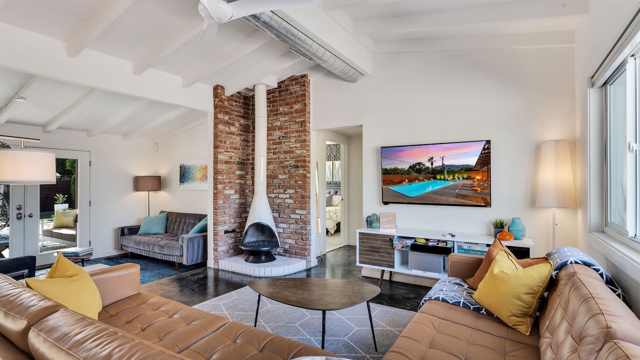 Photo of Livingroom in Sunrise Vista Chino