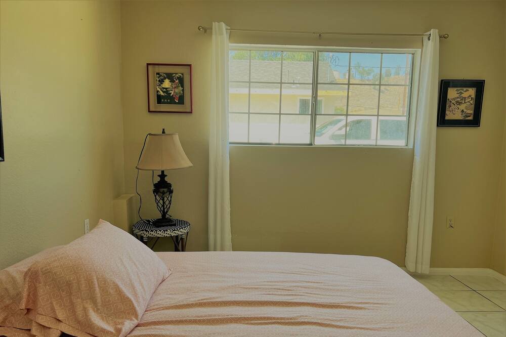 Photo of Bedroom in Lake Elsinore