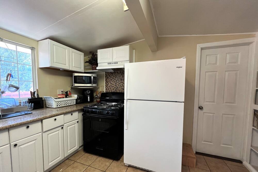 Photo of Kitchen in Lake Elsinore