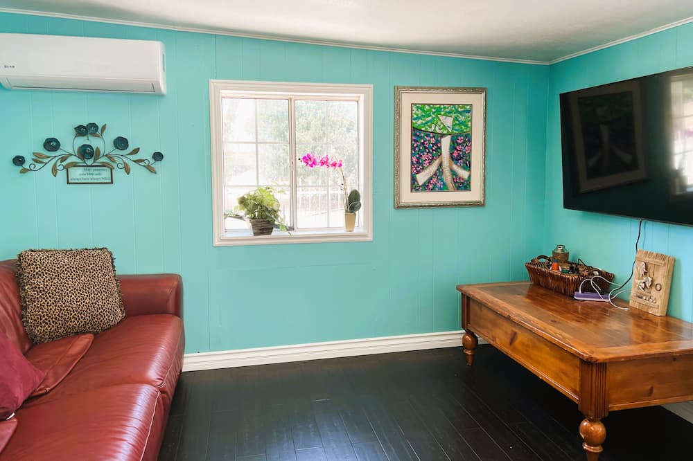 Photo of Livingroom in Lake Elsinore