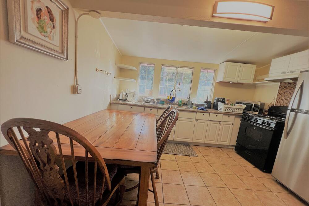 Photo of Kitchen in Lake Elsinore