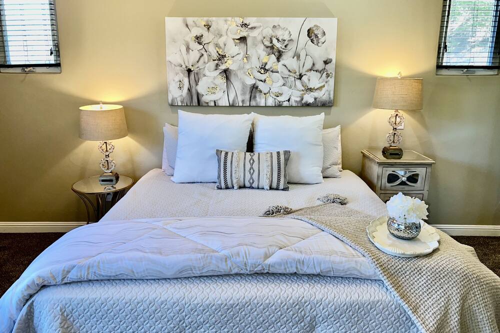 Photo of Bedroom in Carmel Valley