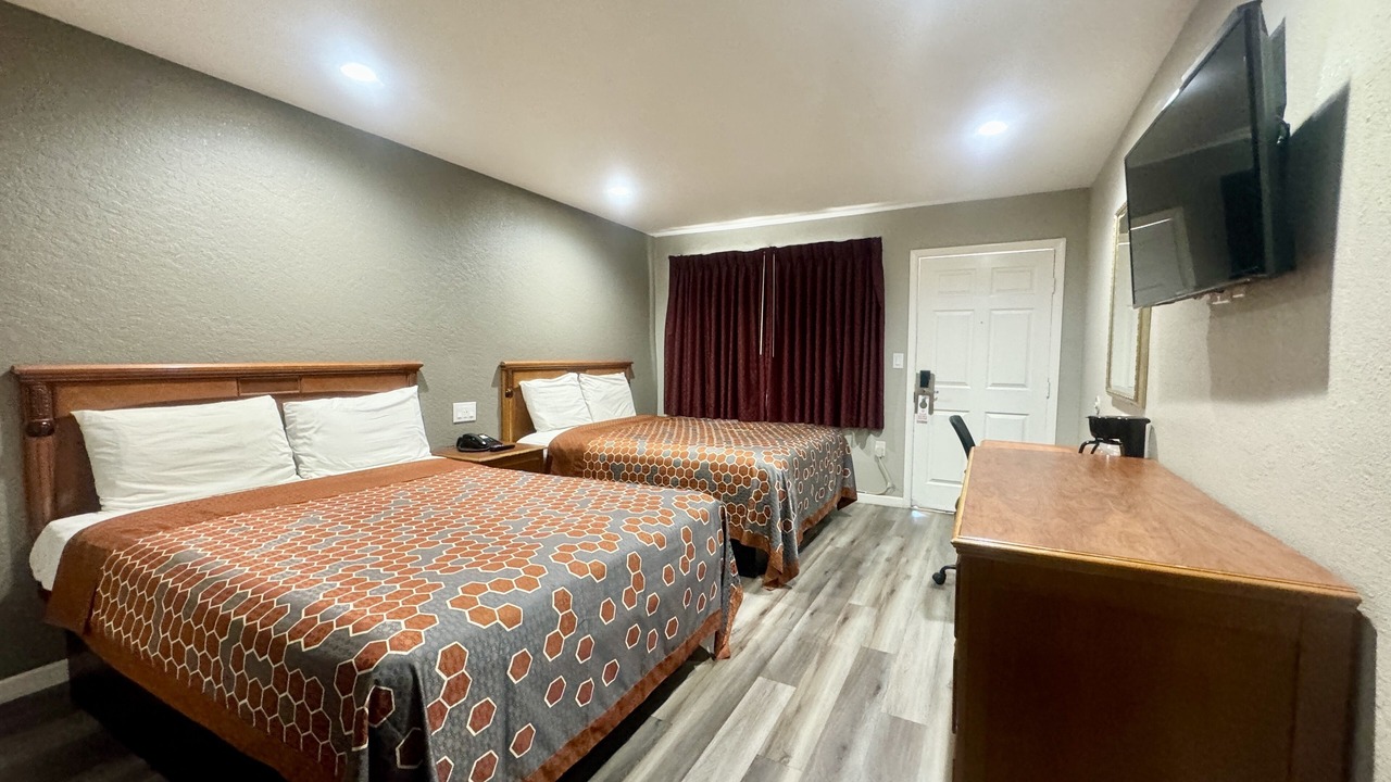 Photo of Bedroom in Oroville