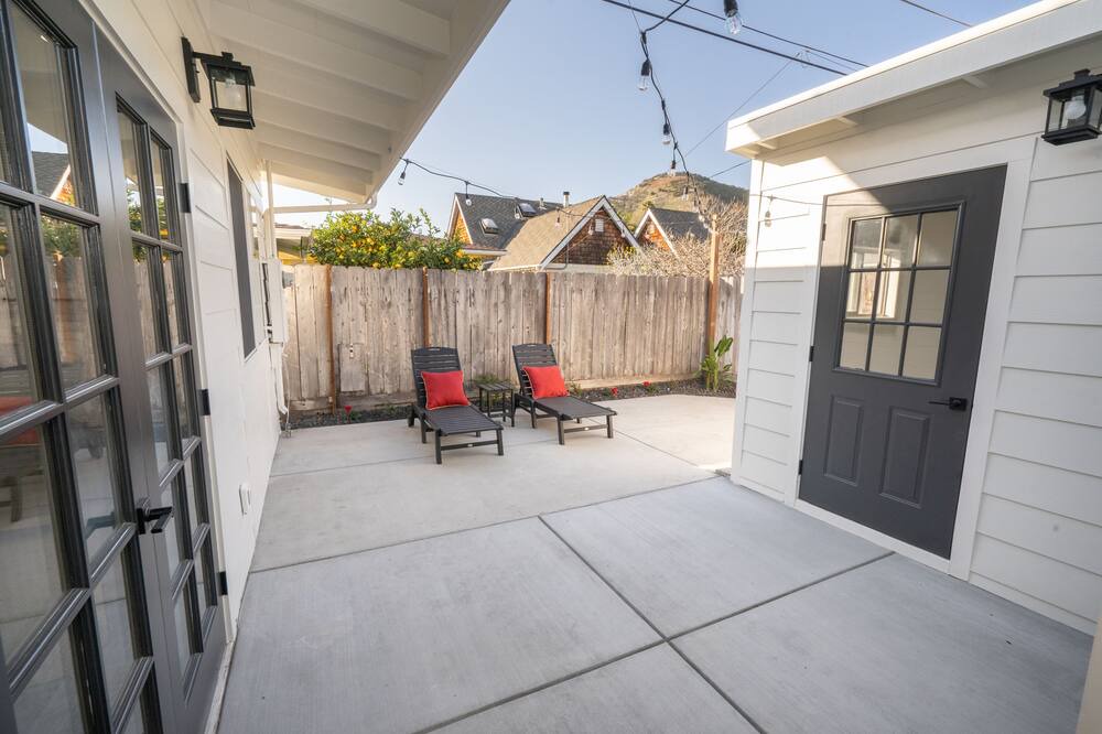 Photo of Patio Balcony in Shell Beach