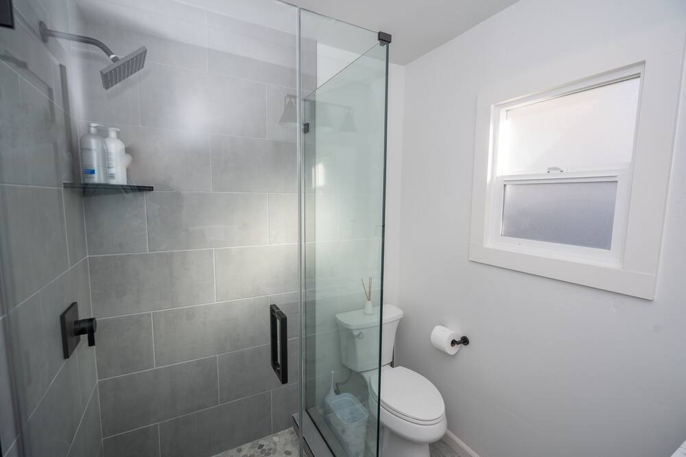 Photo of Bathroom in Shell Beach