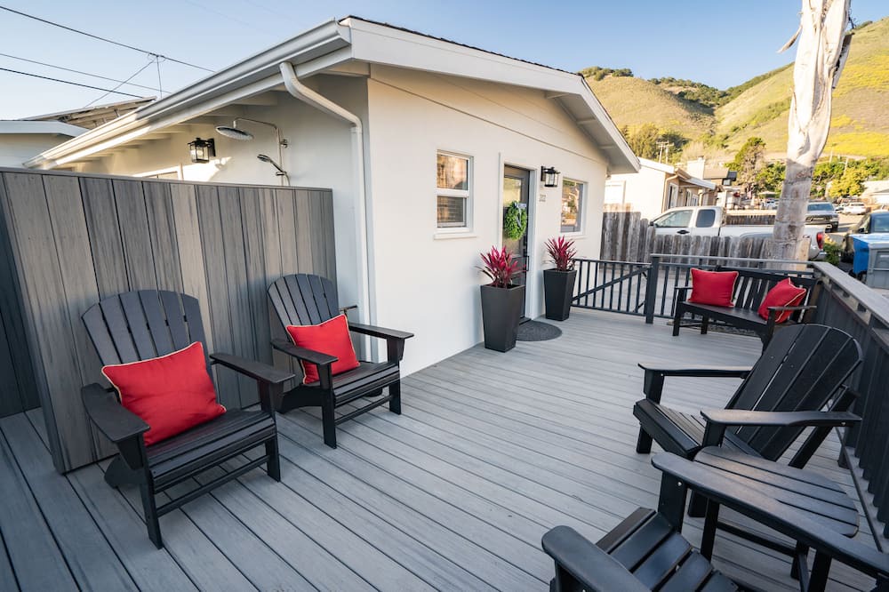 Photo of Patio Balcony in Shell Beach