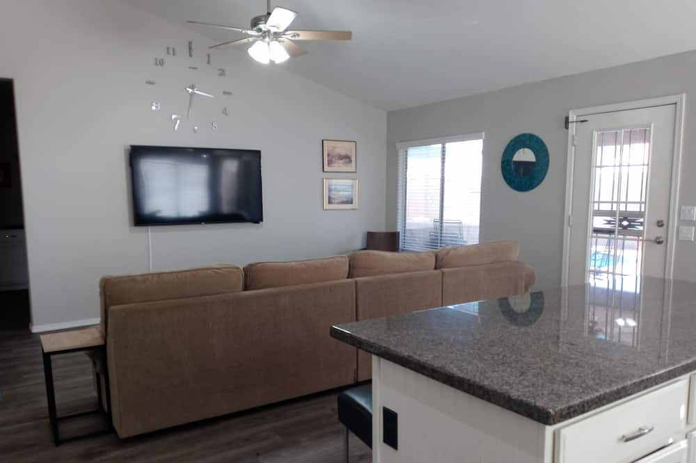 Photo of Livingroom in Superstition Springs