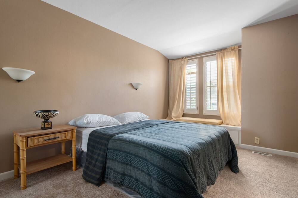 Photo of Bedroom in Beach Barber Tract