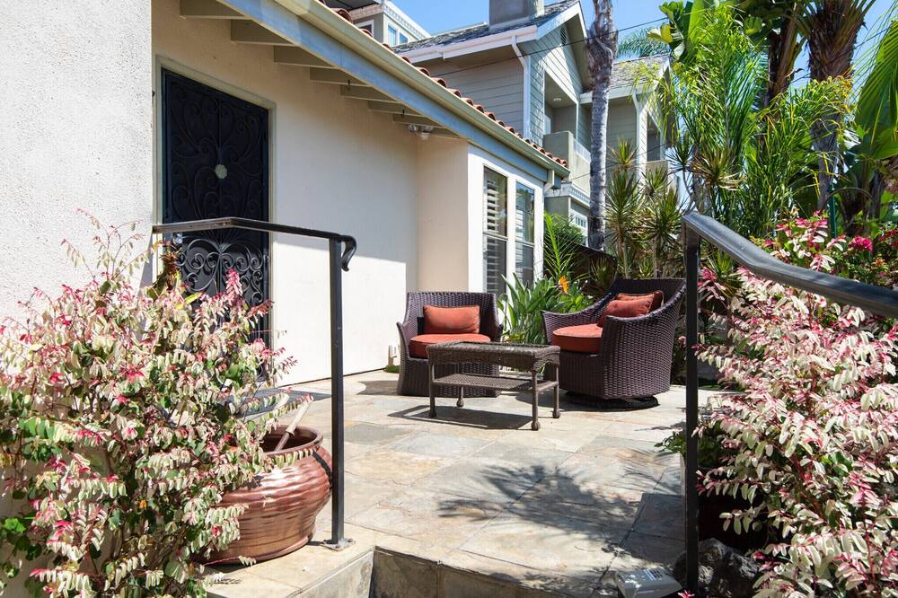 Photo of Patio Balcony in Beach Barber Tract