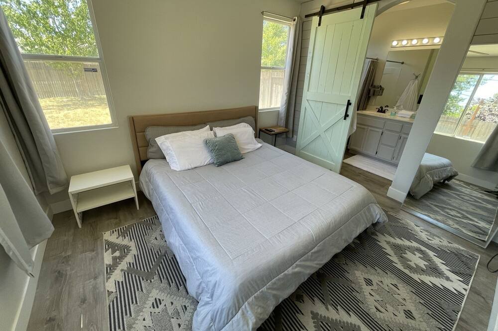 Photo of Bedroom in West Sacramento