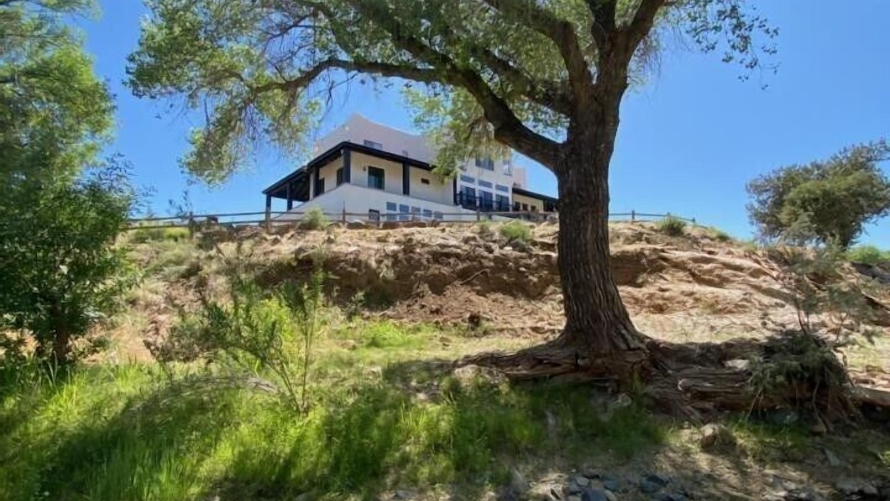 Photo of Outdoor in Cordes Lakes