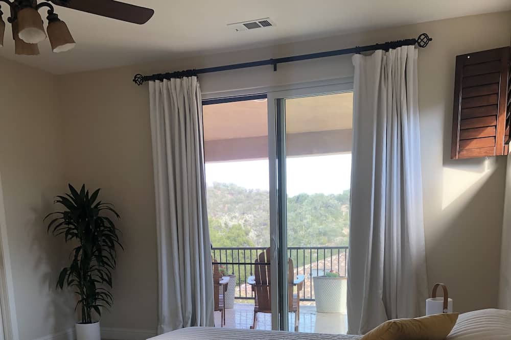 Photo of Bedroom in Avila Beach