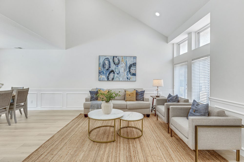 Photo of Livingroom in Eastvale
