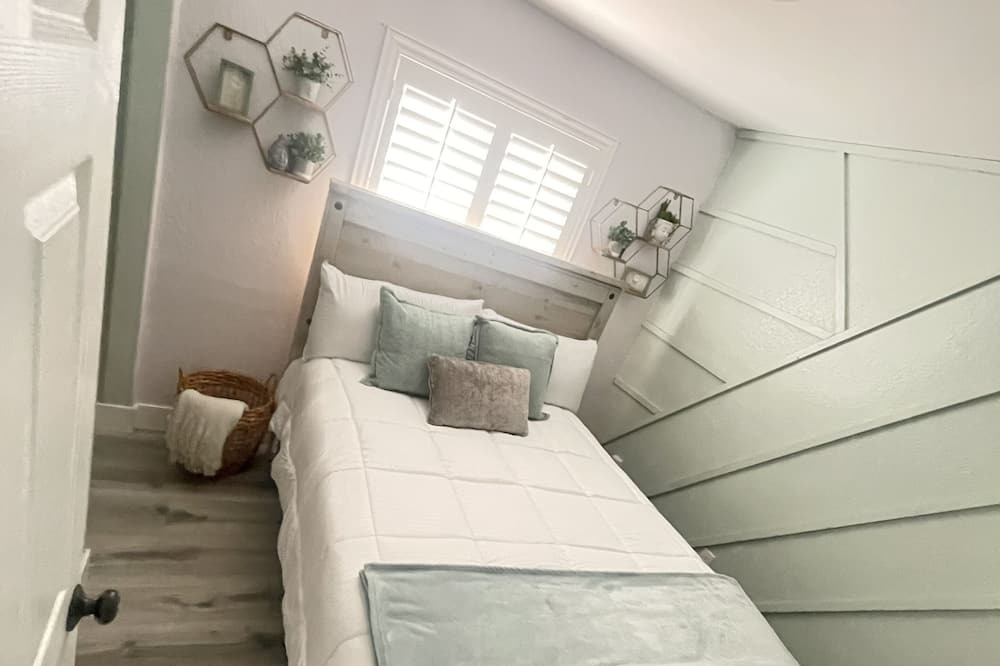 Photo of Bedroom in San Ysidro