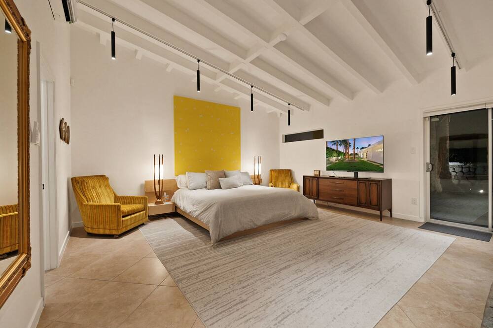 Photo of Bedroom in Sunrise Vista Chino
