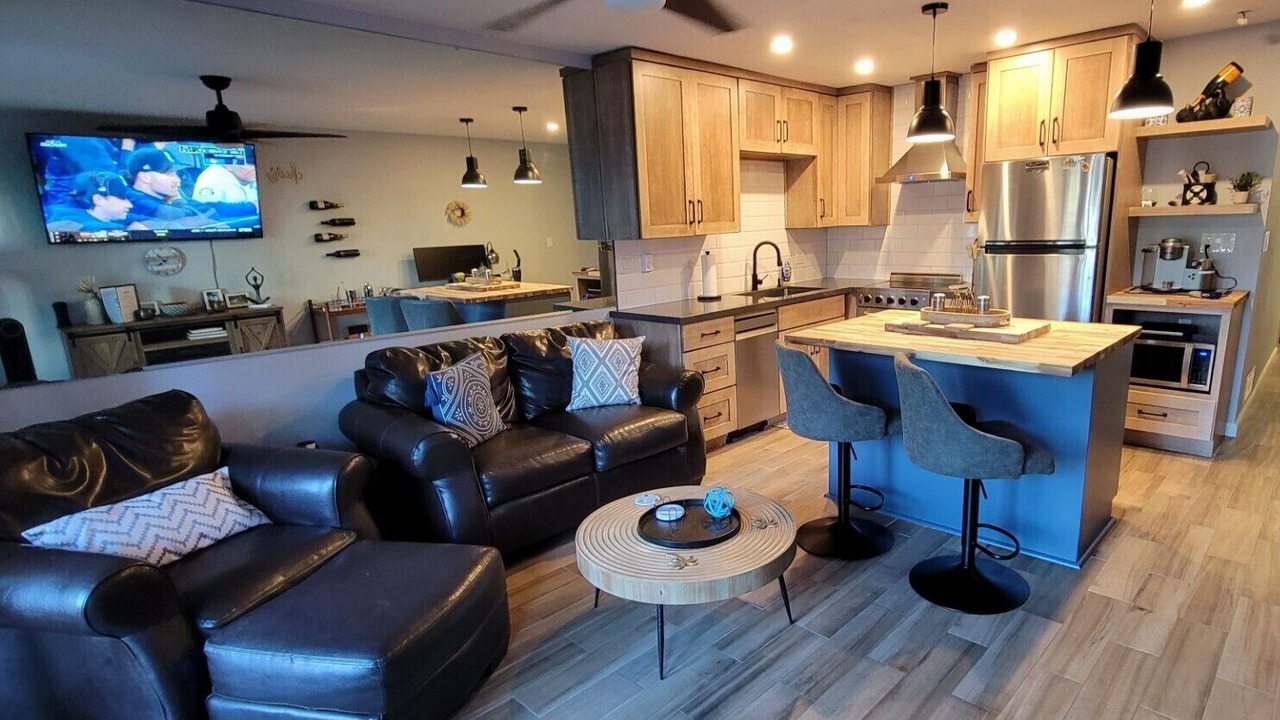 Photo of Livingroom in Santa Ana Heights