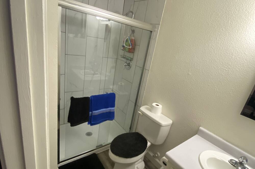 Photo of Bathroom in Elverta