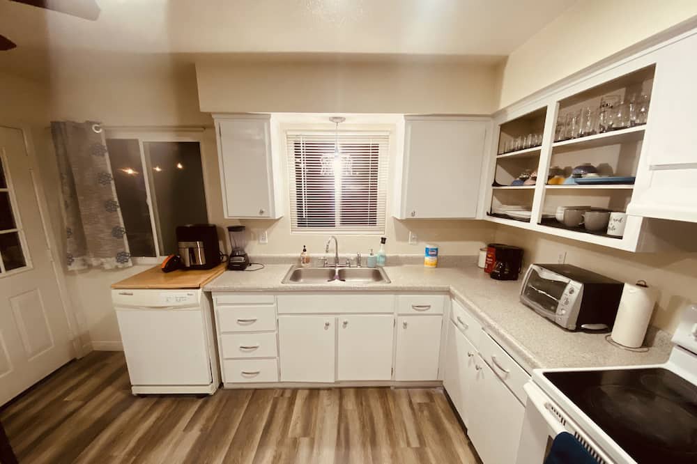 Photo of Kitchen in Elverta